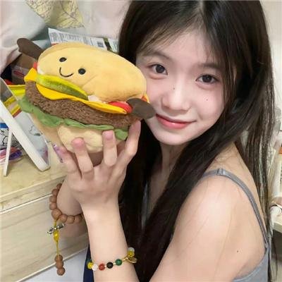 想被拥抱的12个女人